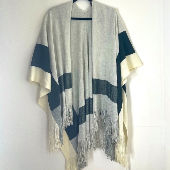 BCBGMaxAzria Jackets & Blazers - NWT BCBGmaxazria Women’s Stripe Fringe Poncho
